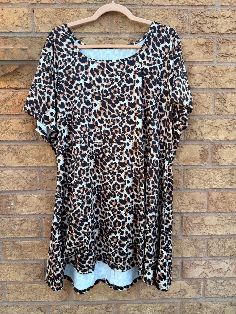 🌿4/$25 • Leopard Print Short Sleeve Mini Dress